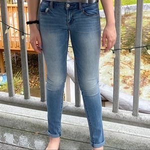 American Eagle Lightwash Jeans